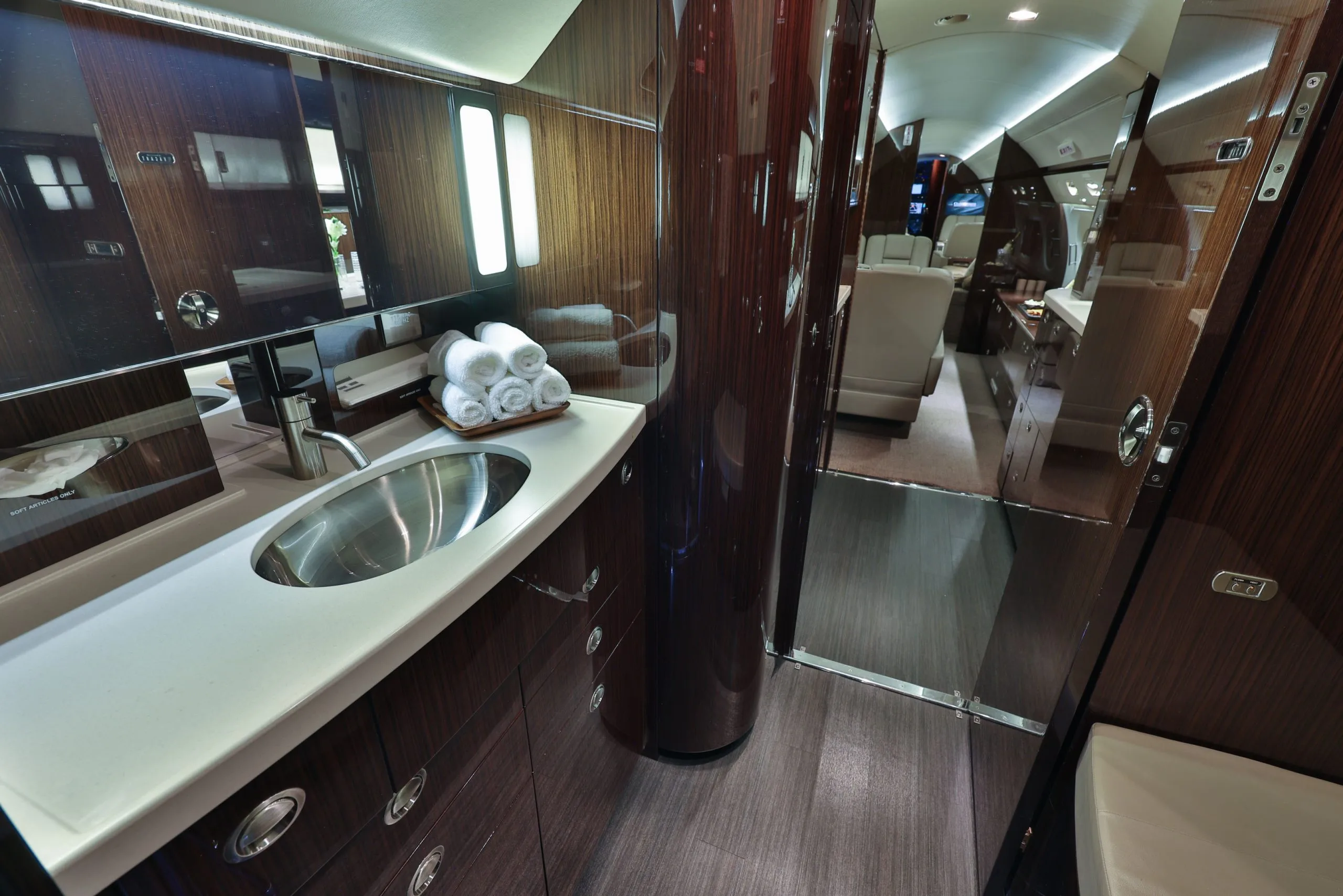 Cabin interior of a Gulfstream G550.