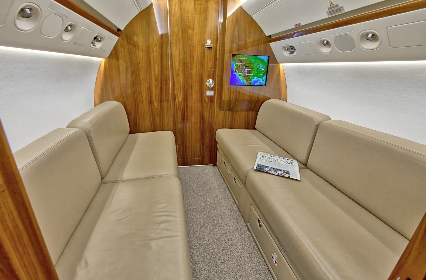 Cabin interior of a 1999 Gulfstream G-V.