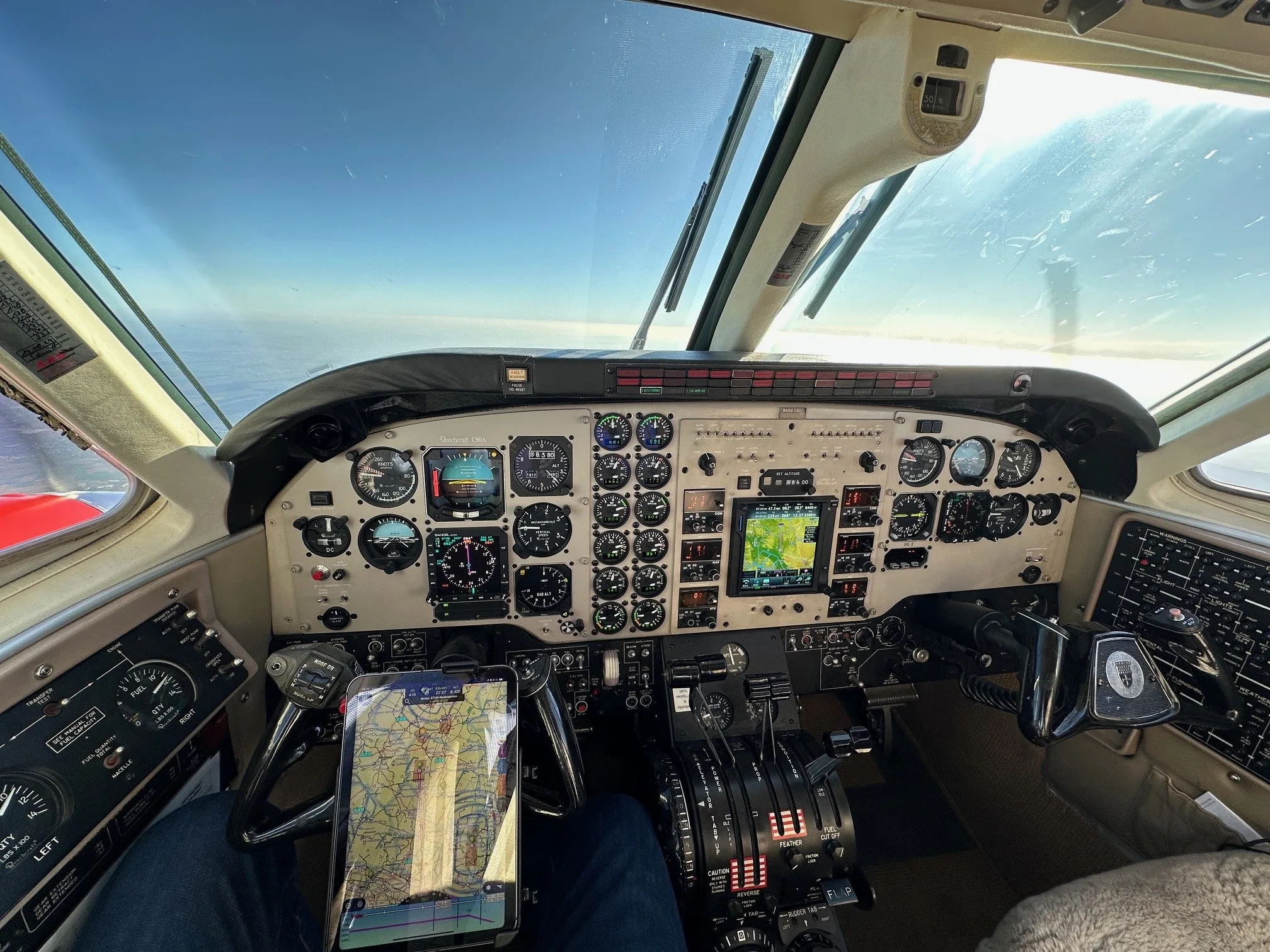 Cockpit and instrument panel of a 1989 Beechcraft King Air C90A.