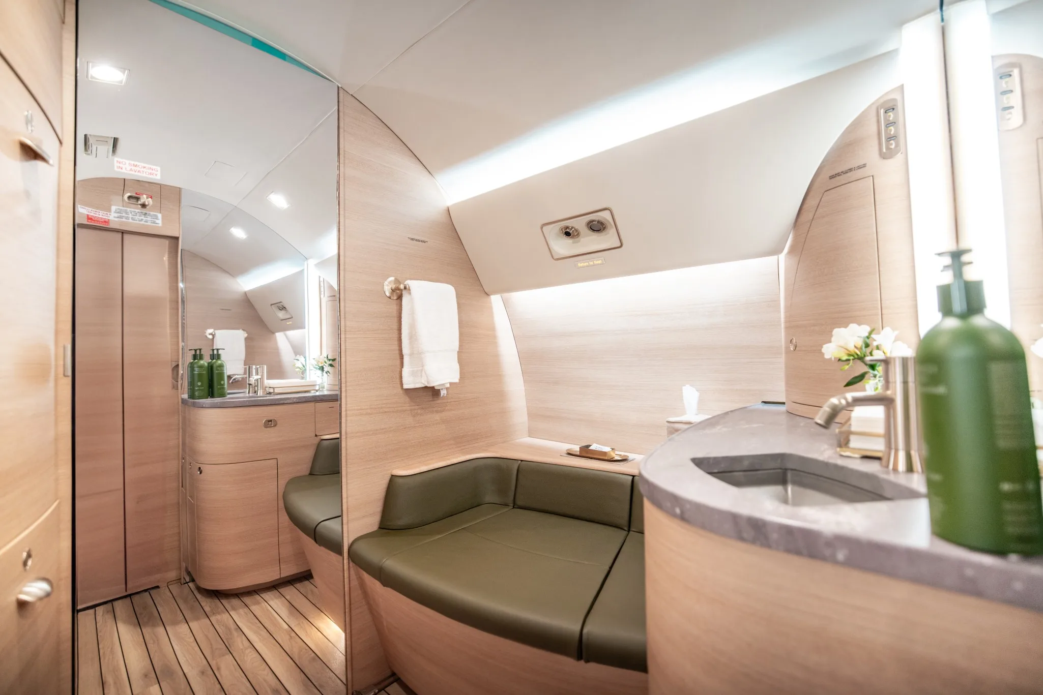 Cabin interior of a 1998 Gulfstream GV.