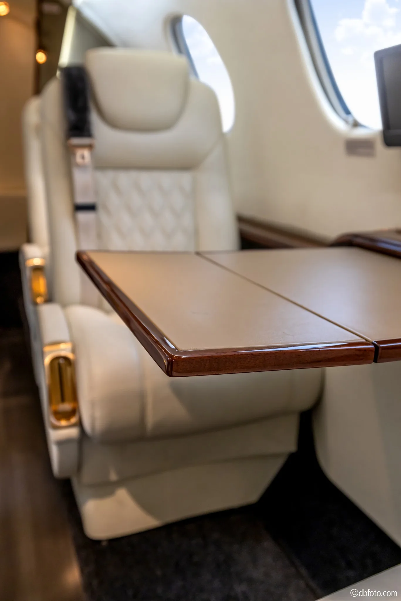 Cabin interior of a 2006 Beechcraft Premier IA.