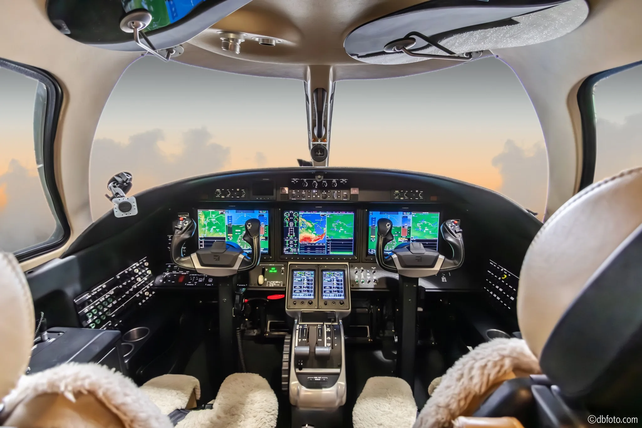 2017 Citation M2 SN 525-0956