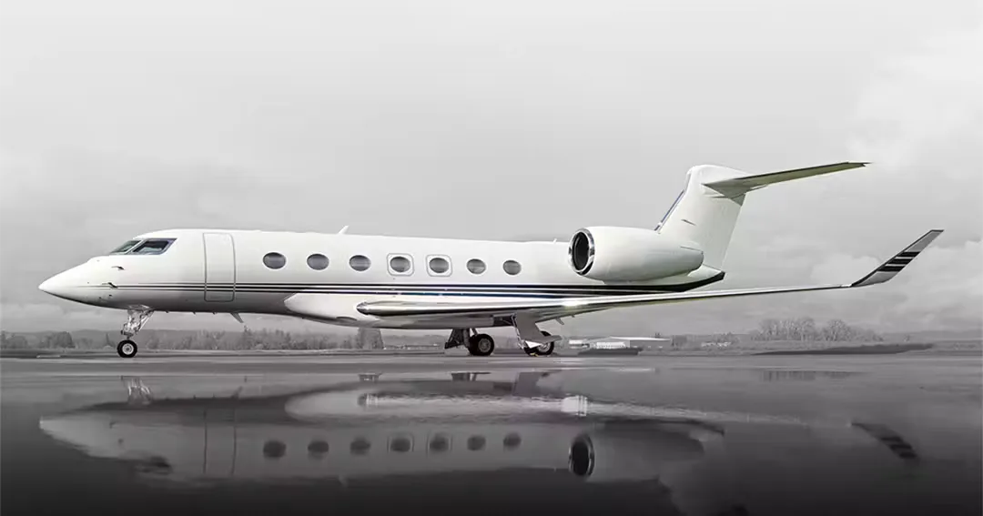 Exterior view of a 2019 Gulfstream G500.