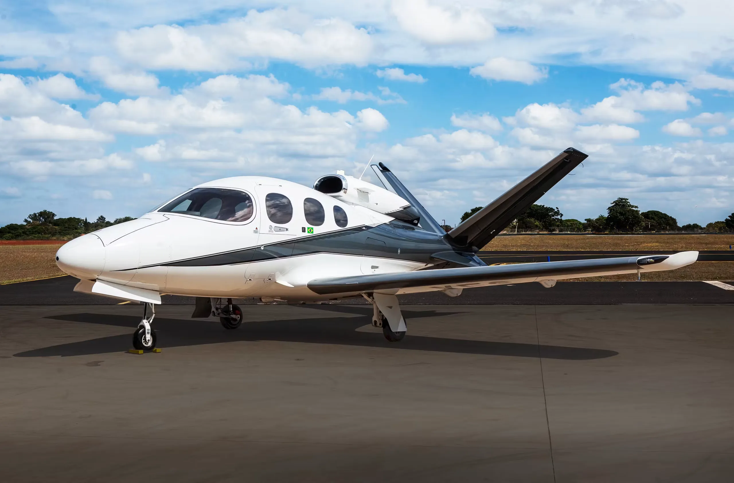 Exterior view of a 2021 Cirrus SF50 G2+.