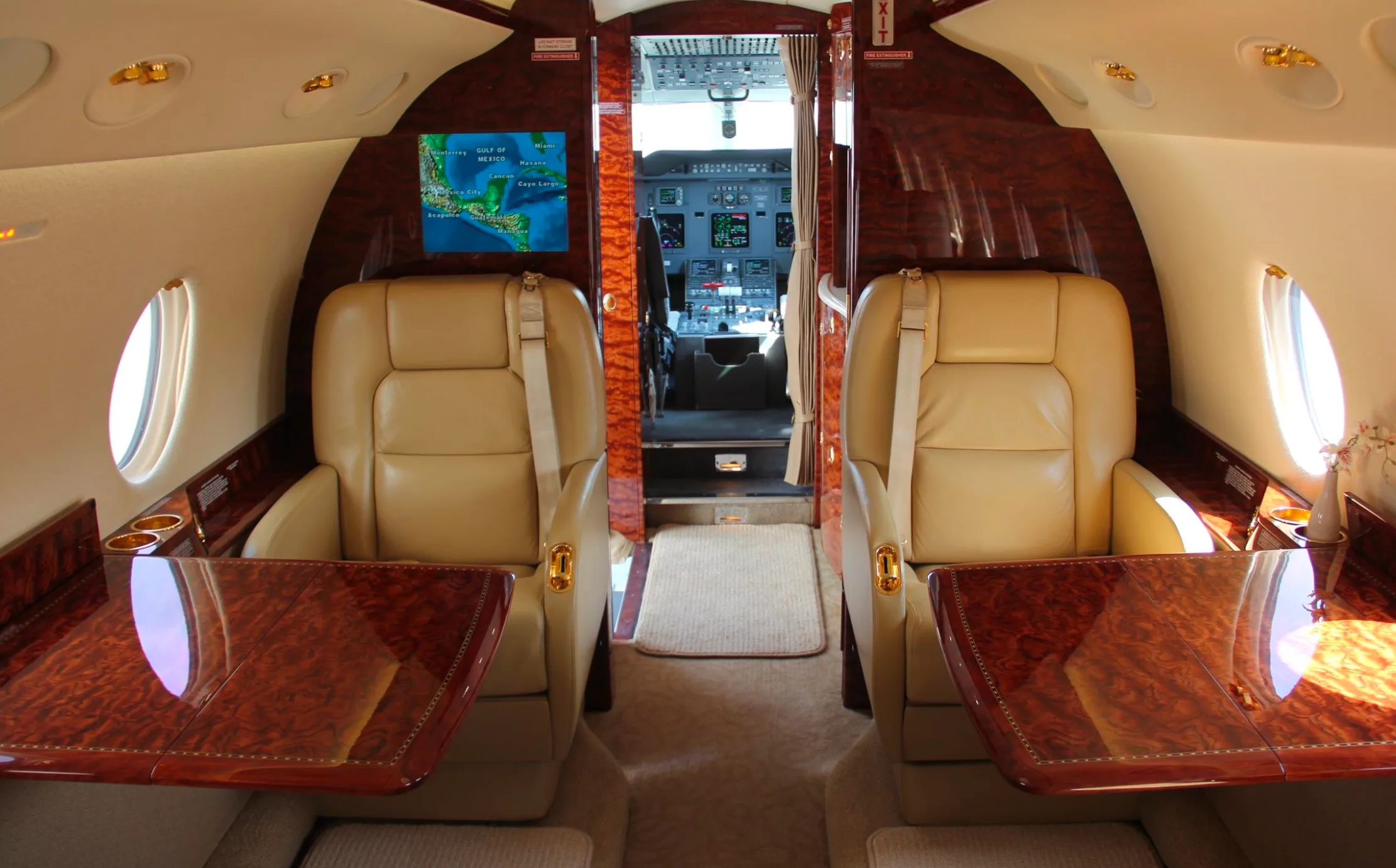 Cabin interior of a Gulfstream G200.