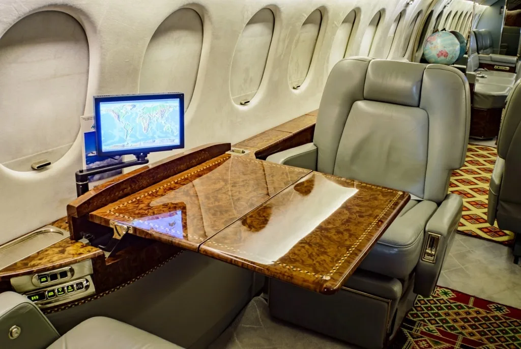 Cabin interior of a Dasault Falcon 900B.
