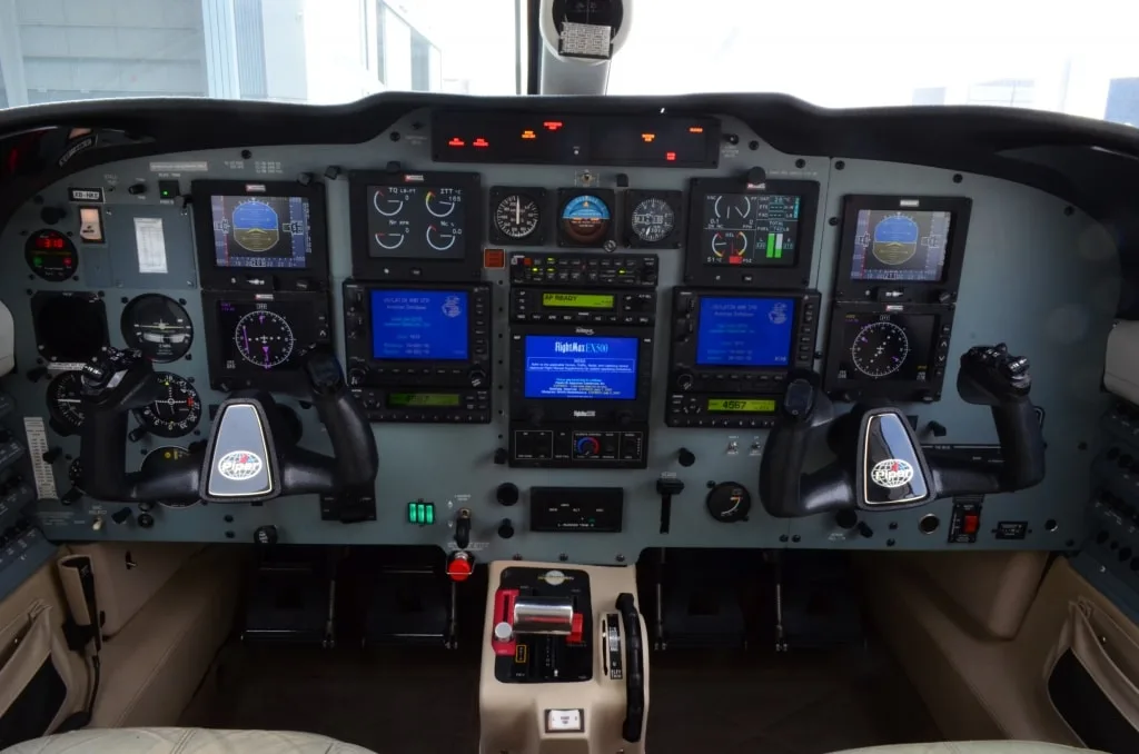 Cockpit and instrument panel of a Piper Meridian.