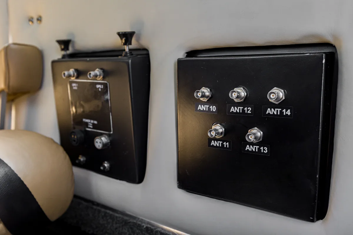 Avionics suite of a 1977 Beechcraft King Air 200.