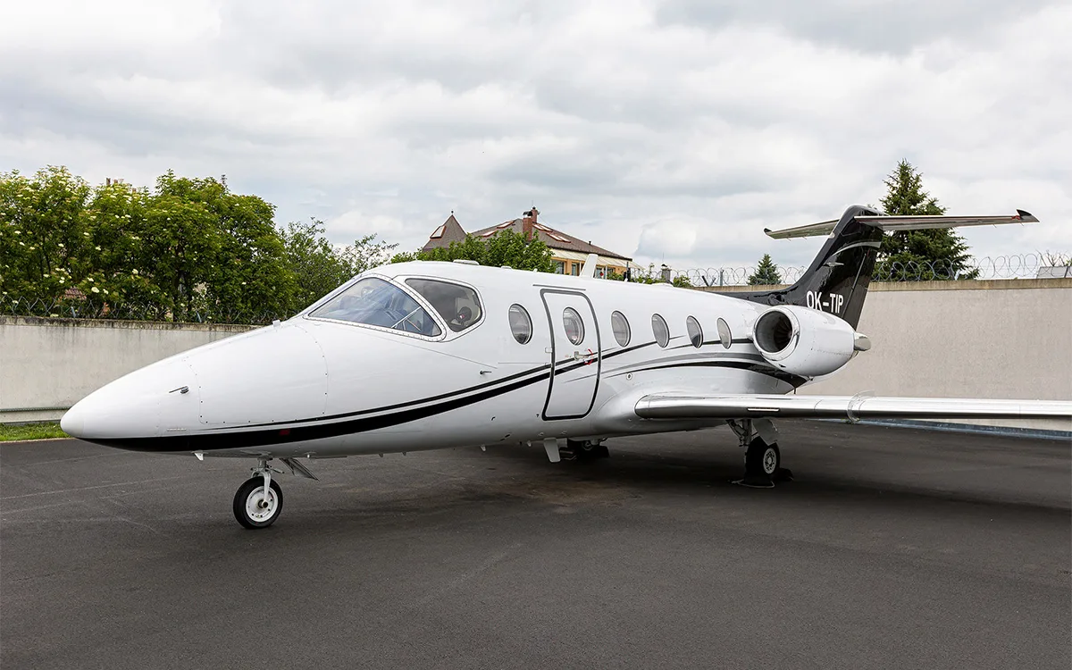 Exterior view of a 1997 Beechcraft Beechjet 400A.
