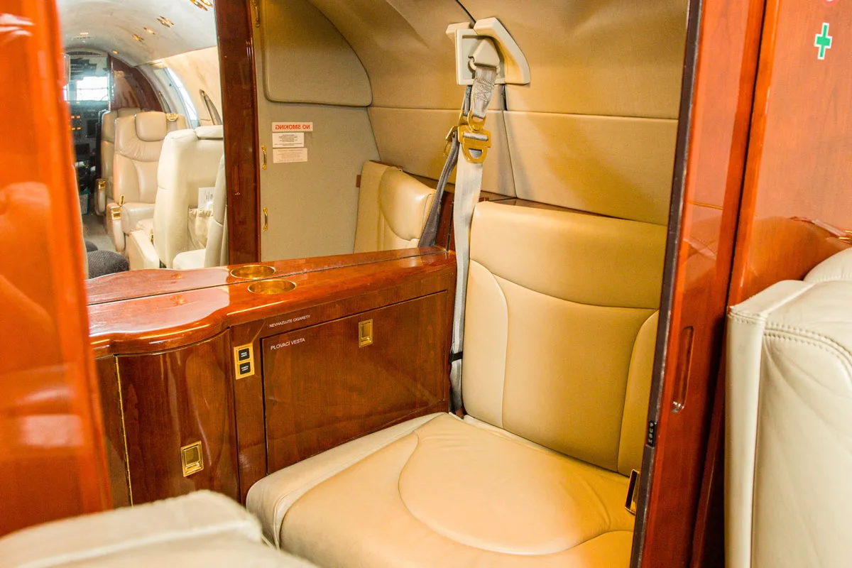 Cabin interior of a 1997 Beechcraft Beechjet 400A.