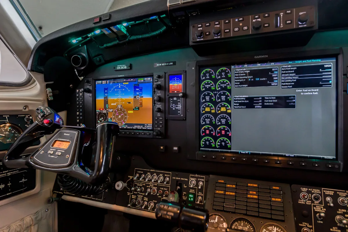 Cockpit and instrument panel of a 2001 Beechcraft King Air 350.