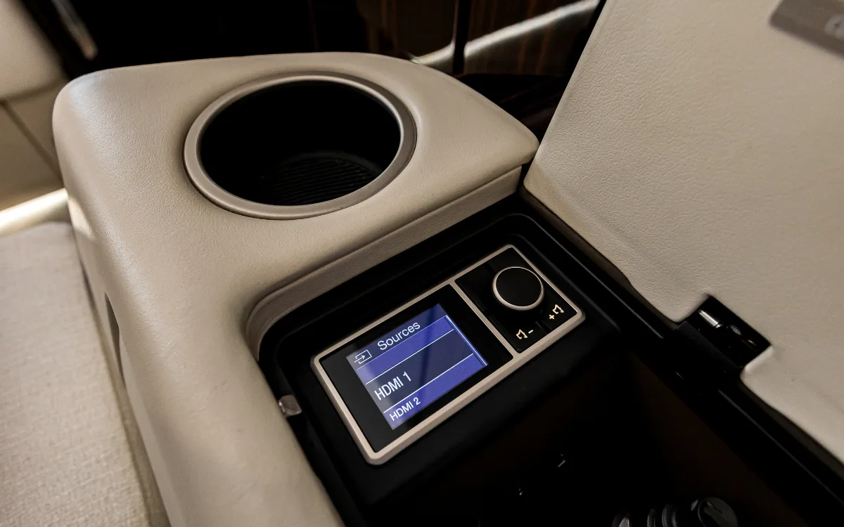 Cabin interior of a 2020 Gulfstream G500.