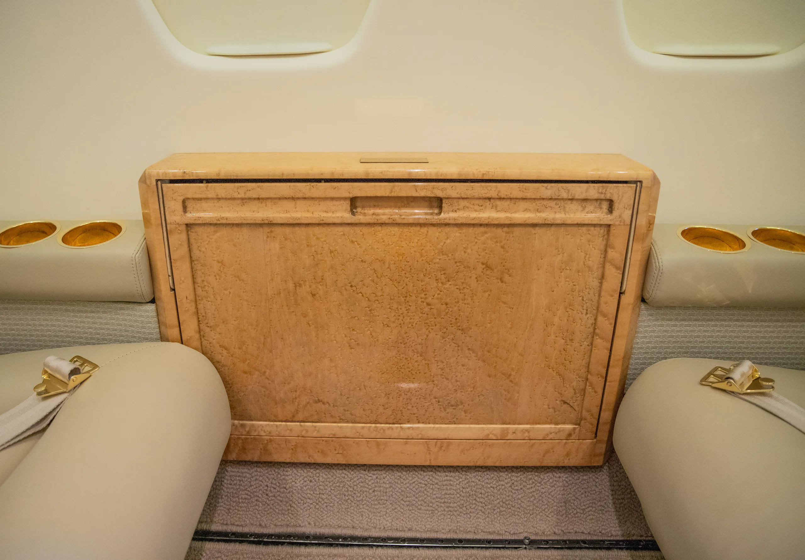 Cabin interior of a Cessna Citation V.