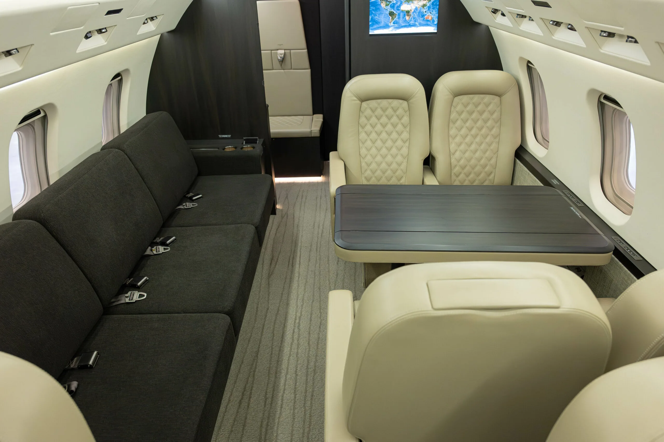 Cabin interior of a Bombardier Challenger 604.