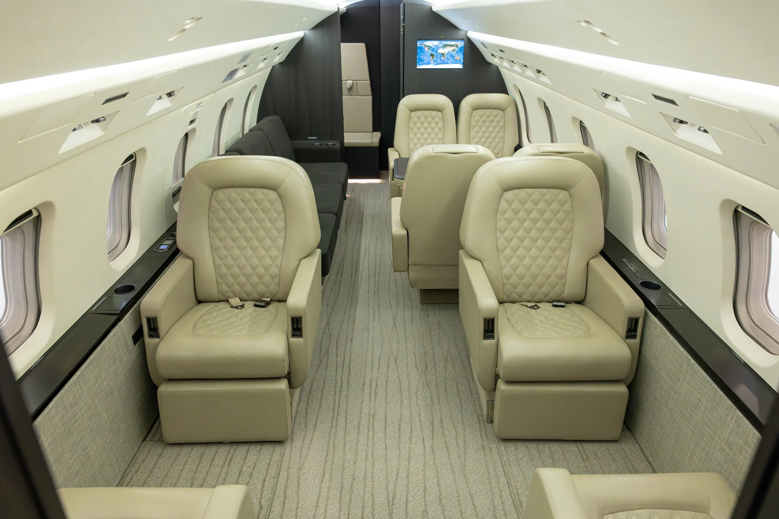 Cabin interior of a Bombardier Challenger 604.