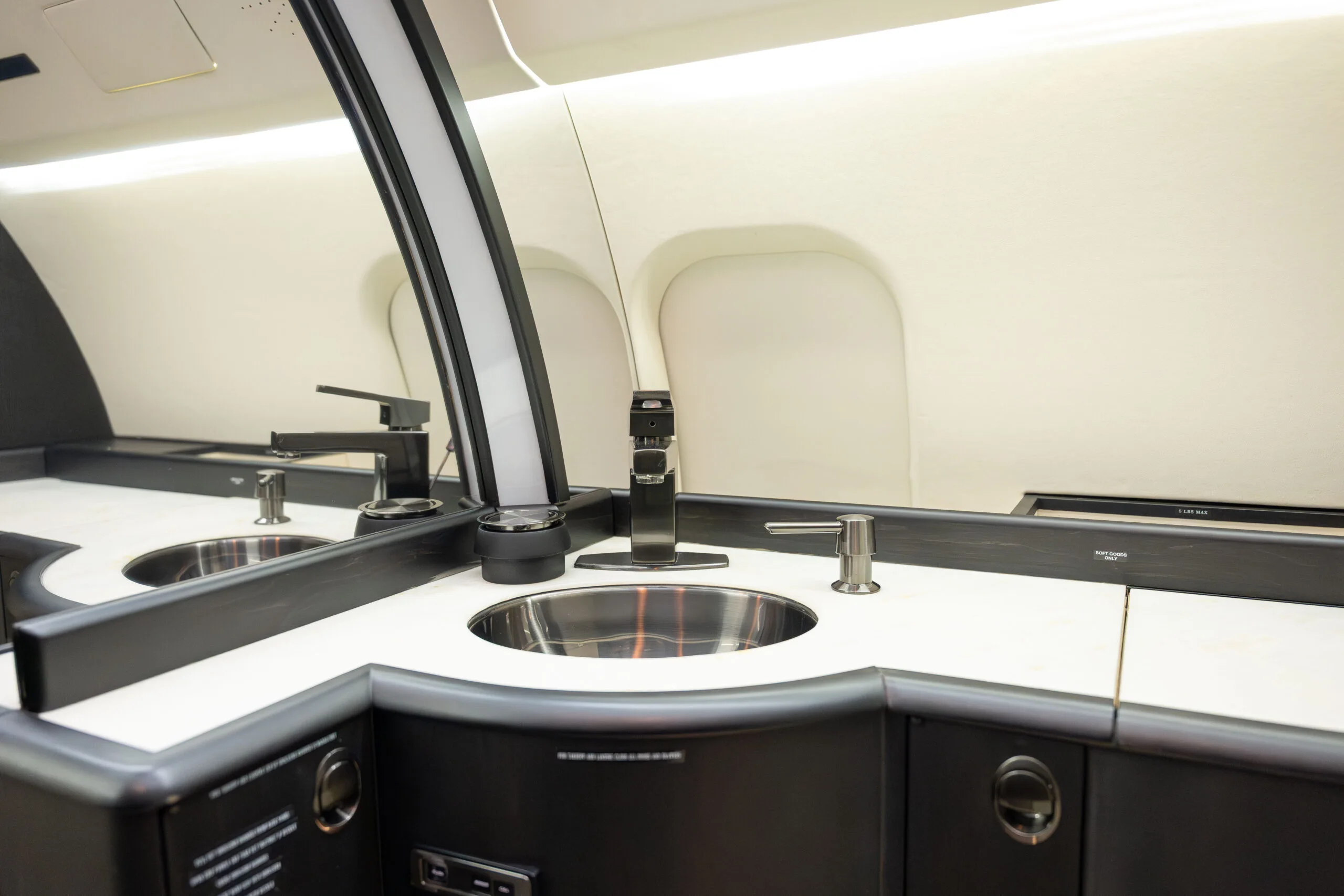 Cabin interior of a Bombardier Challenger 604.