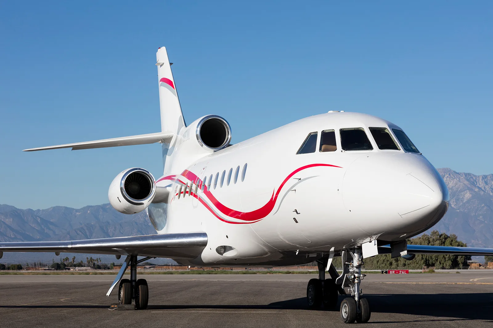 Falcon 900B