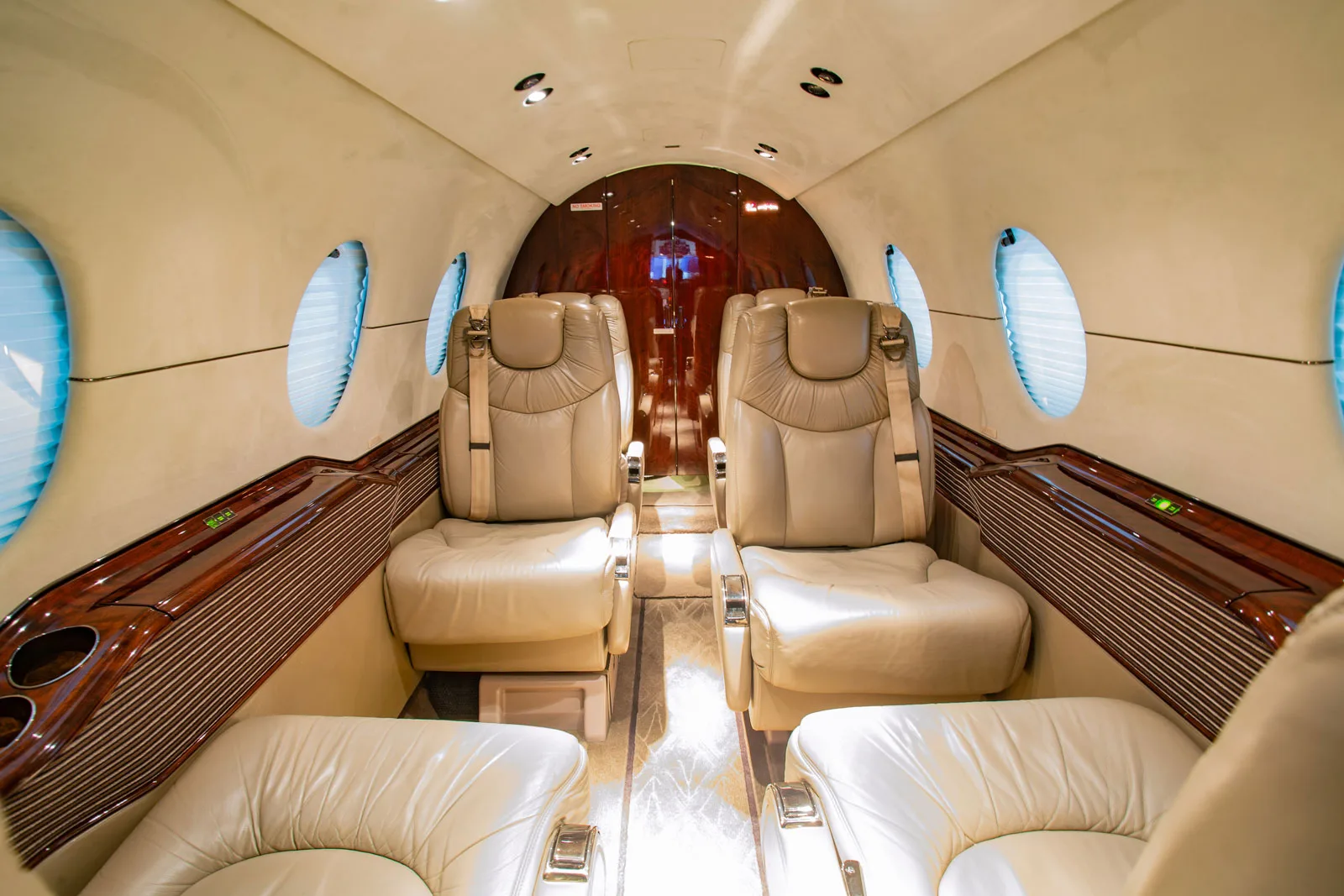 Cabin interior of a Hawker 400XP.