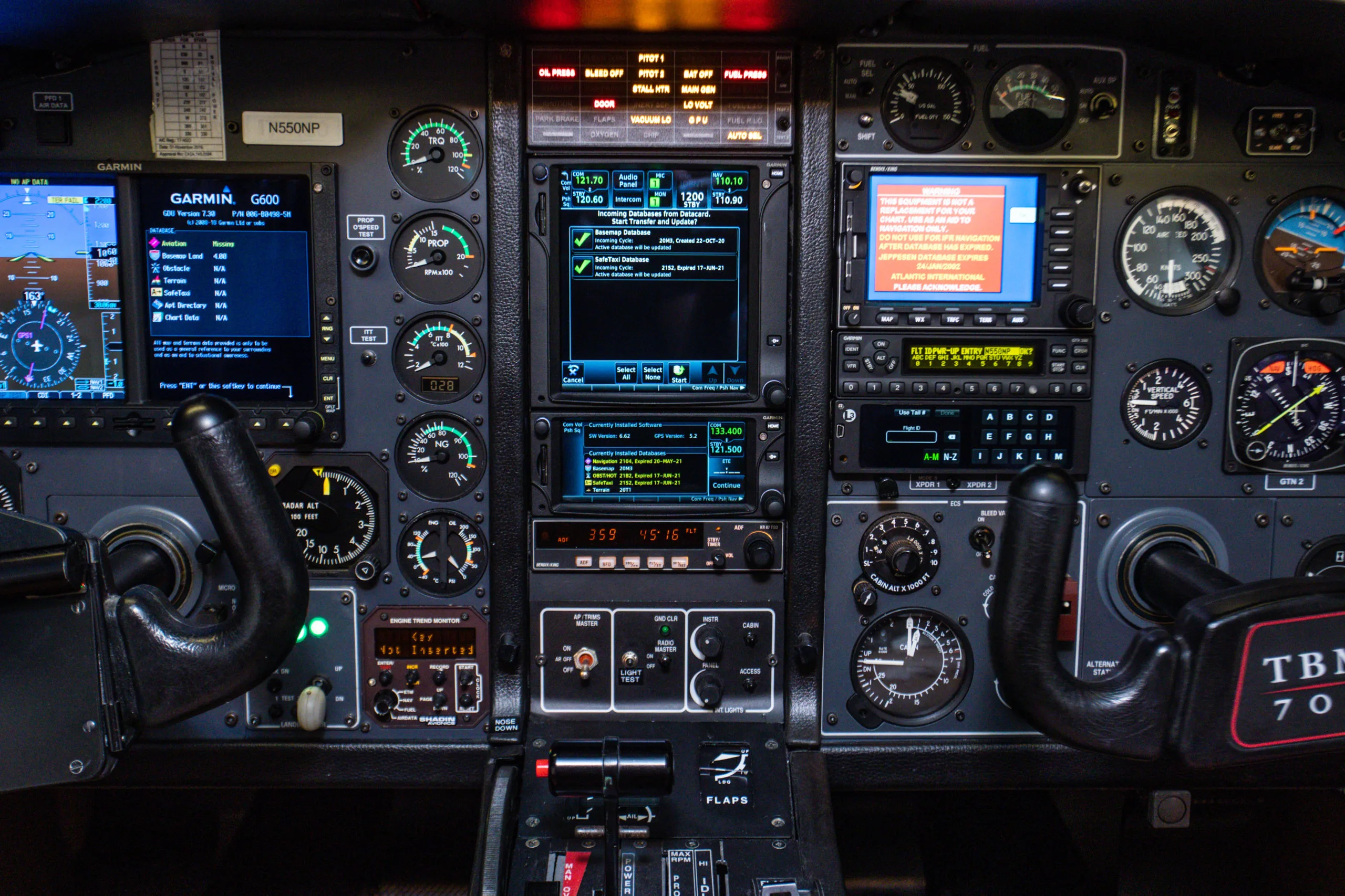 Avionics suite of a Socata TBM 700B.