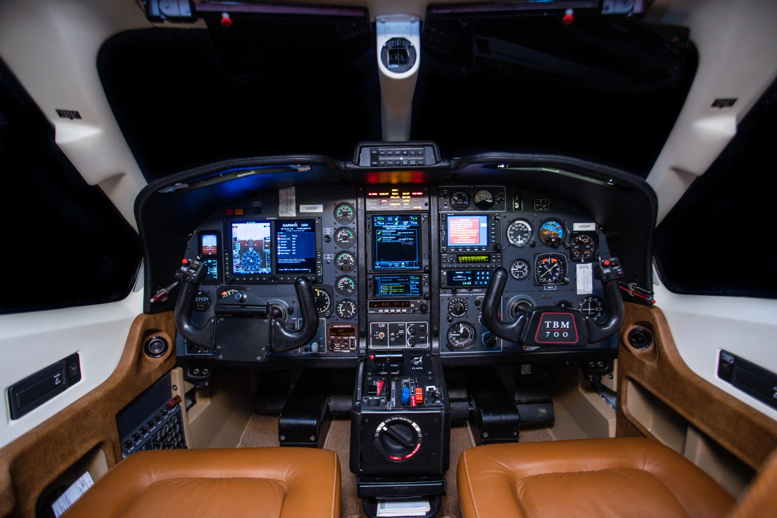 Cockpit and instrument panel of a Socata TBM 700B.