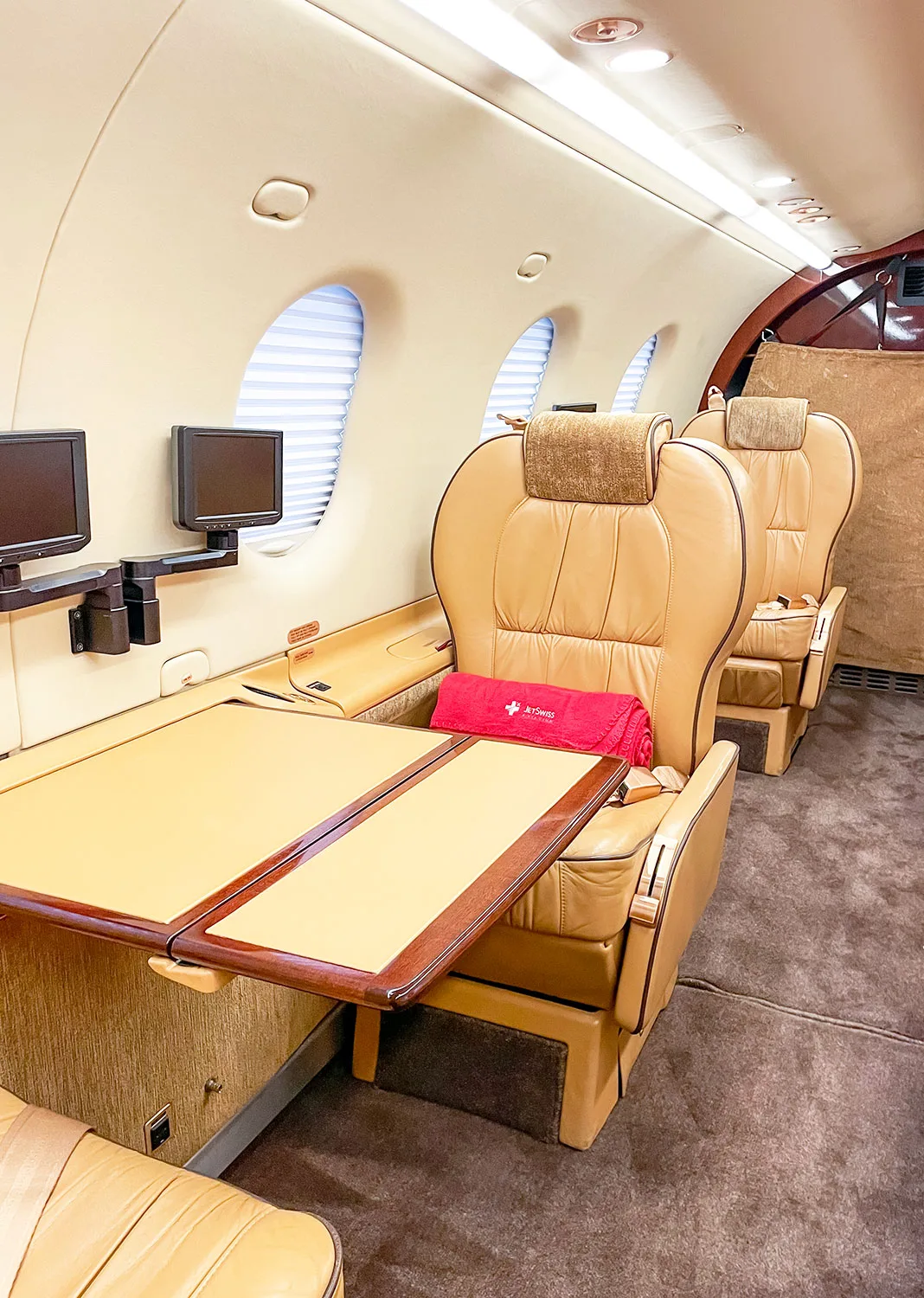 Cabin interior of a 2004 Pilatus PC-12/45.
