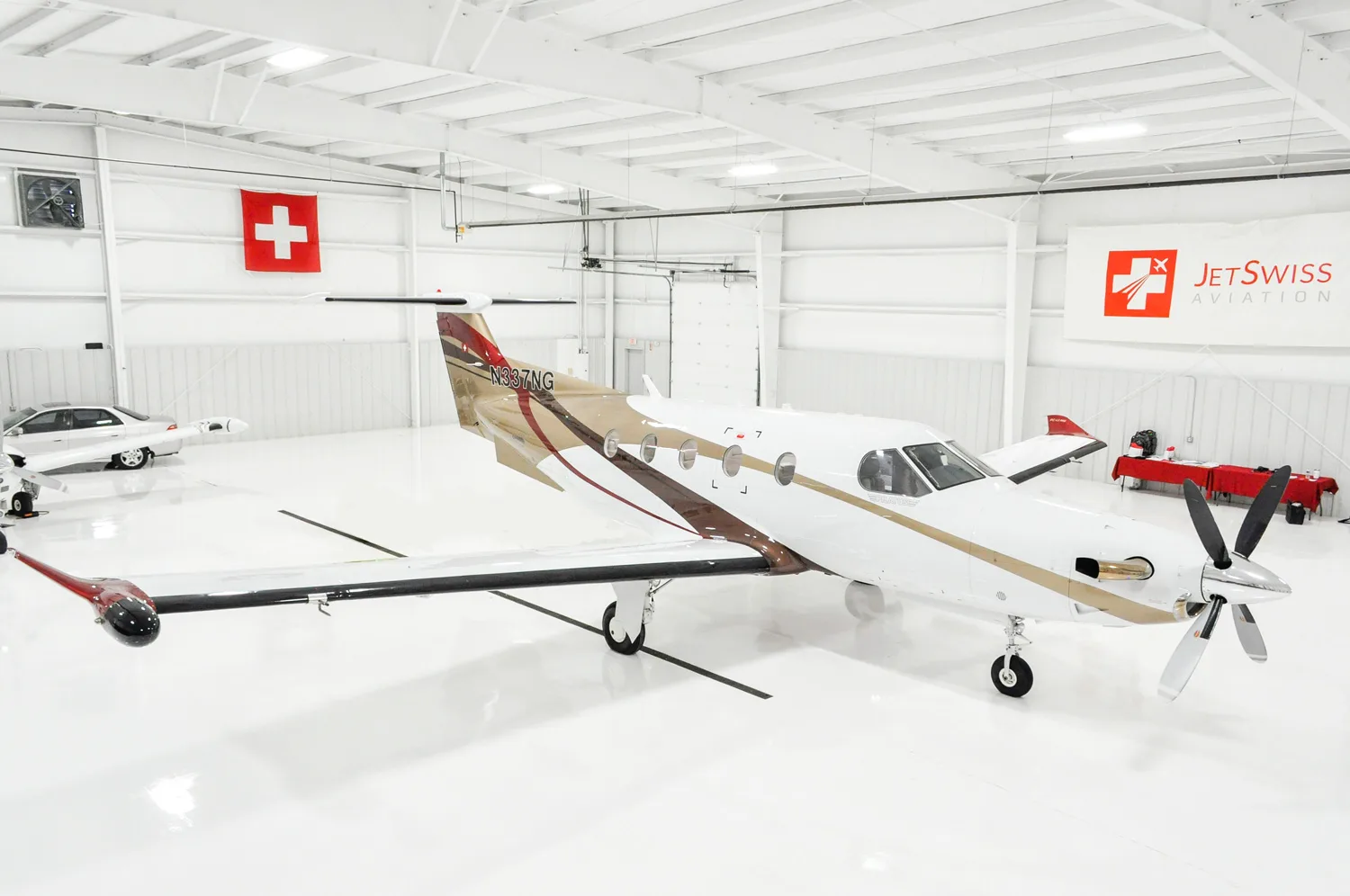 Exterior view of a 2012 Pilatus PC-12NG – SN1337.