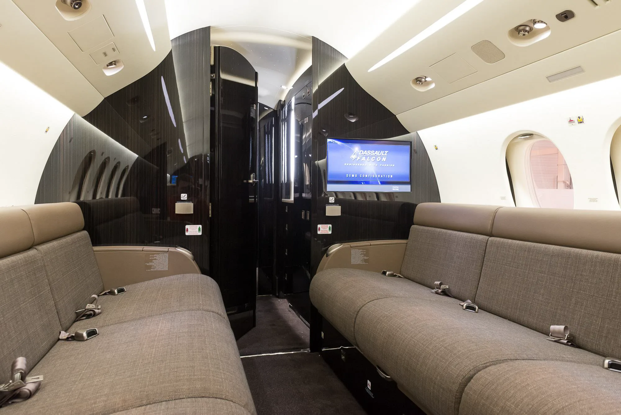 Cabin interior of a 2015 Dassault falcon 7x.