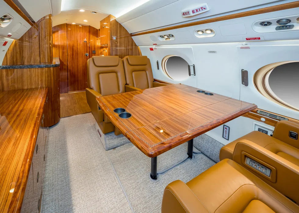 Cabin interior of a Gulfstream G450.