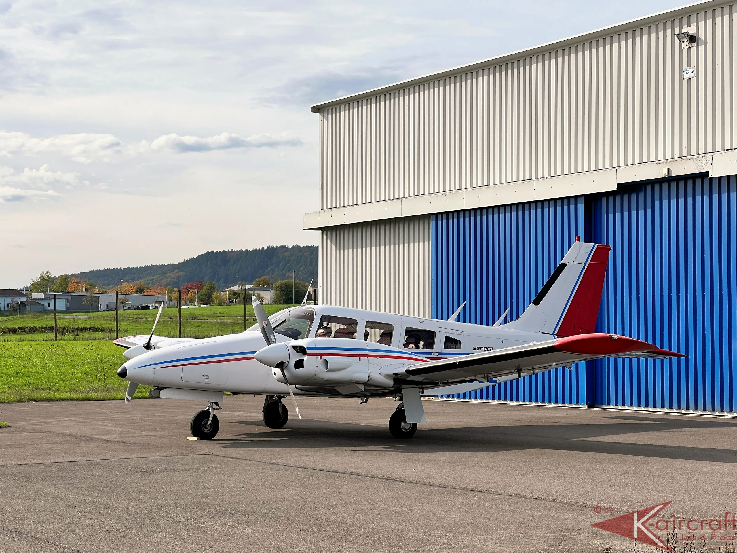 Exterior view of a 1974 Piper pa 34 200 seneca 146.