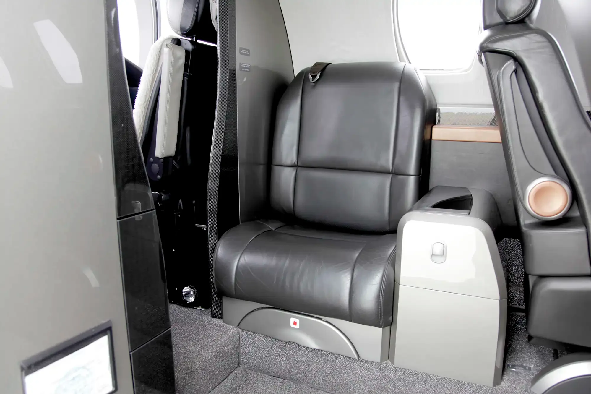 Cabin interior of a 2013 Cessna Citation M2 N686JH - Latitude 33 Aviation.