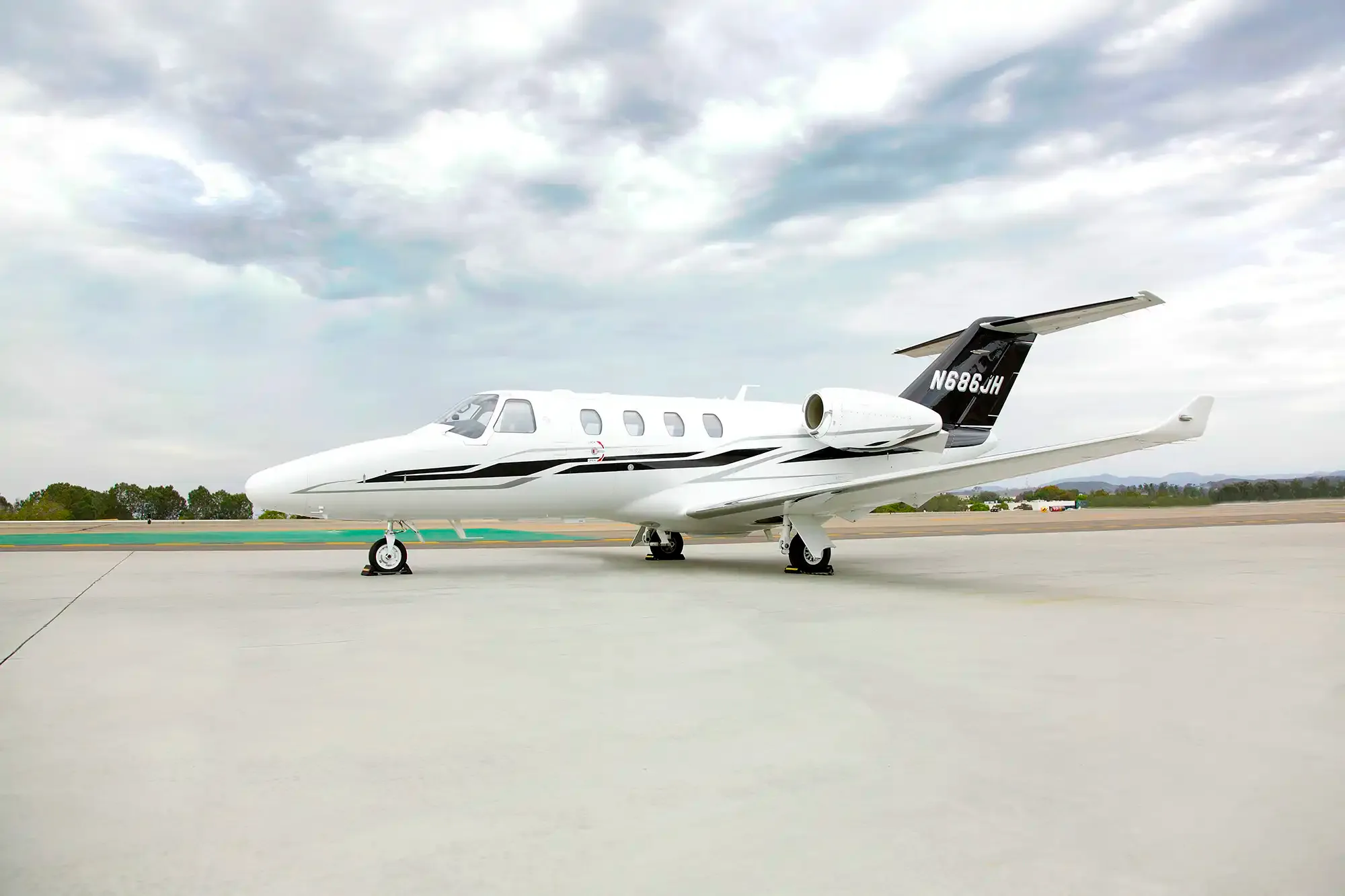 Exterior view of a 2013 Cessna Citation M2 N686JH - Latitude 33 Aviation.
