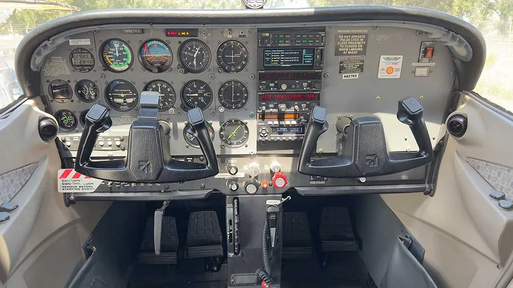 Cessna C-172R Skyhawk N827KS