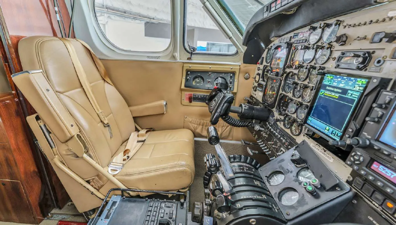 Cockpit and instrument panel of a 1980 Beechcraft KING AIR C90 | Leviate Air Group.