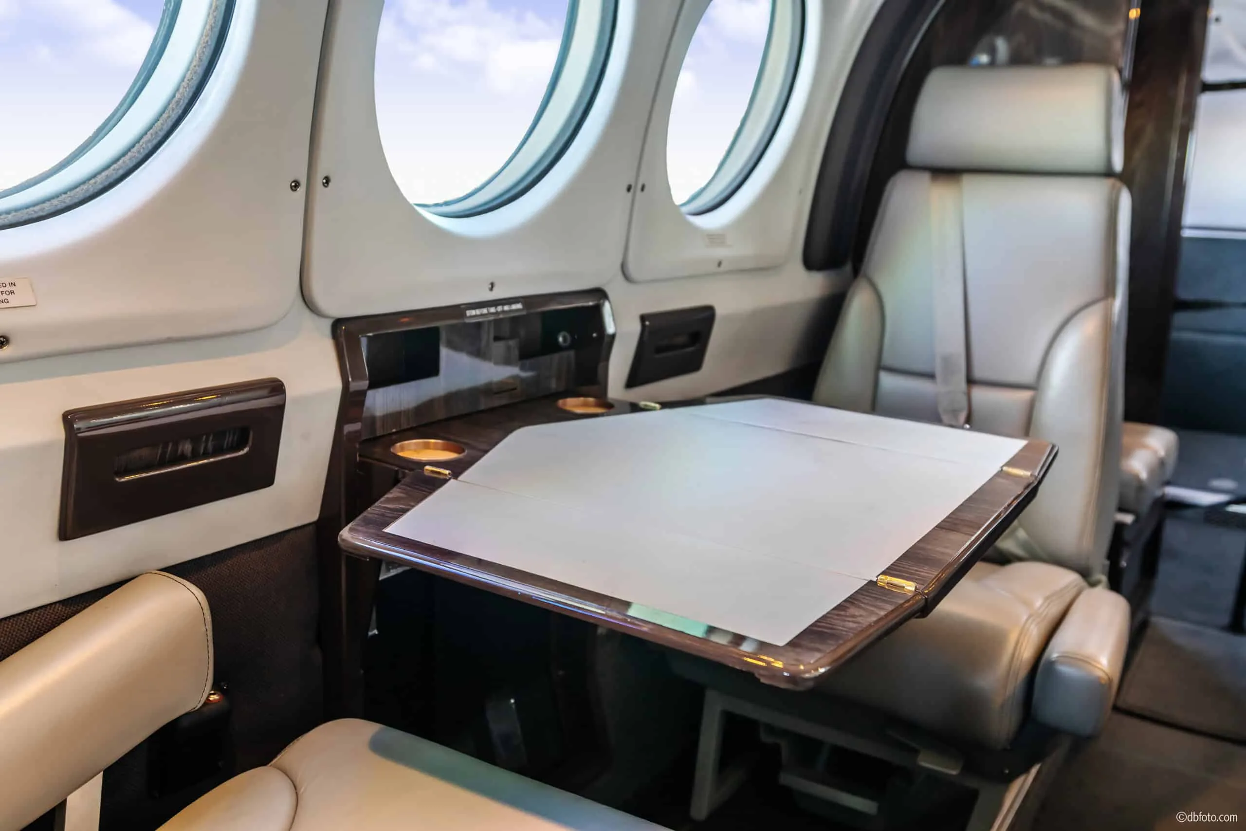 Cabin interior of a 1991 Beechcraft KING AIR B200 SN #BB-1393 | Leviate Air Group.