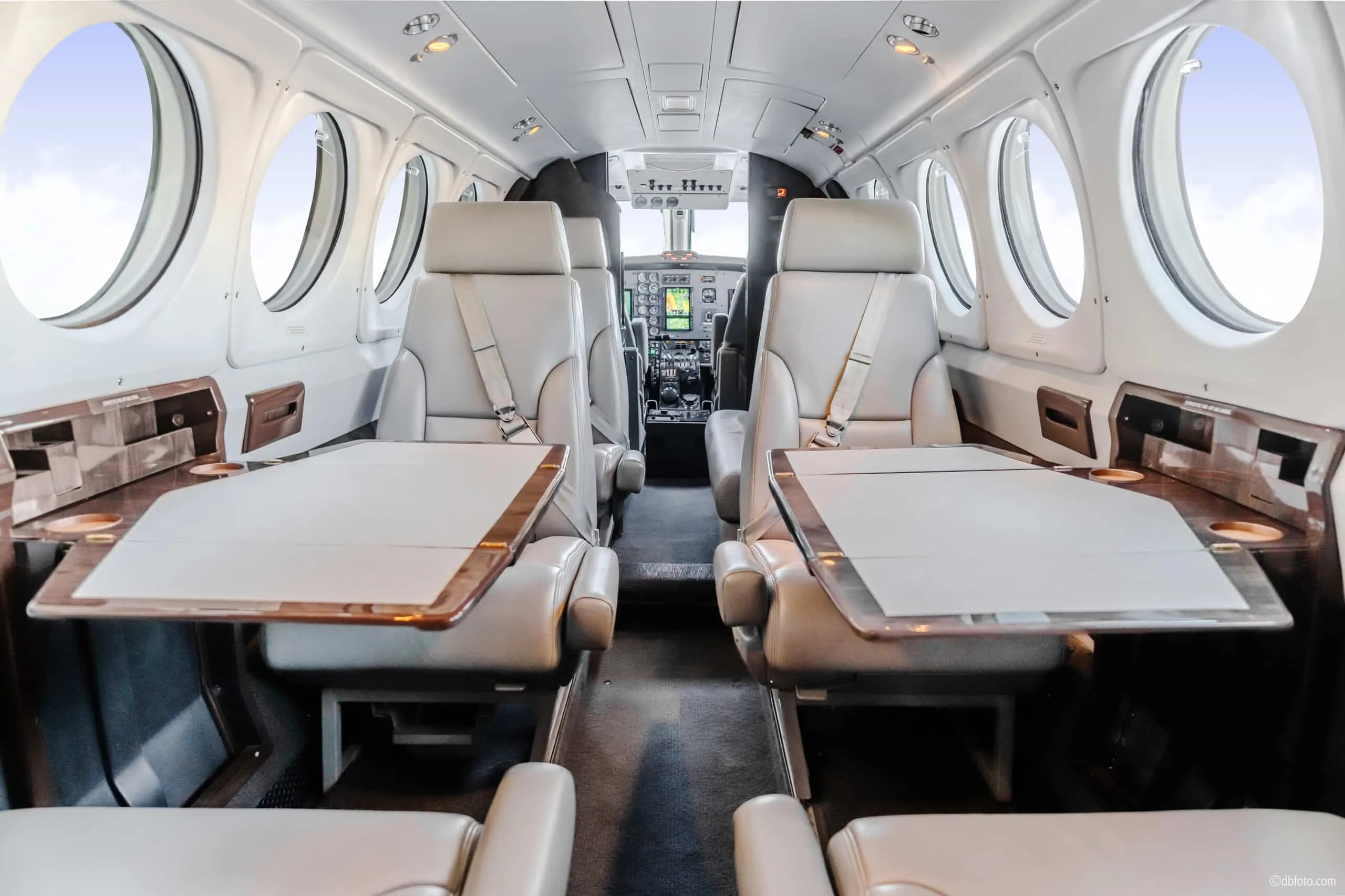 Cabin interior of a 1991 Beechcraft KING AIR B200 SN #BB-1393 | Leviate Air Group.