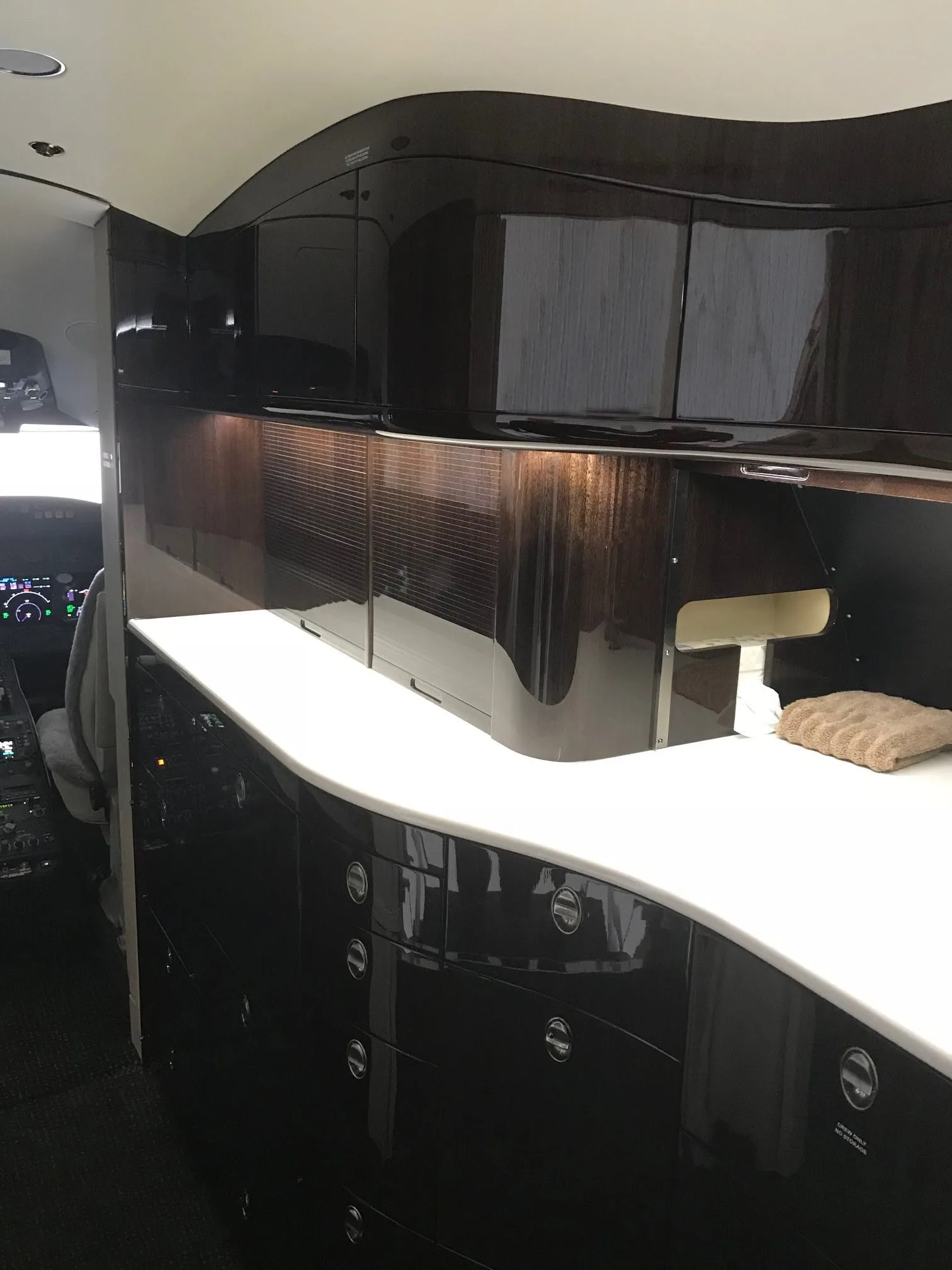 Cabin interior of a 2000 Bombardier Challenger 604 | Leviate Air Group.