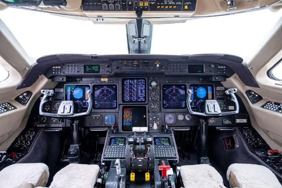 Cockpit and instrument panel of a 2001 Gulfstream G-IVSP 1450 | Leviate Air Group.