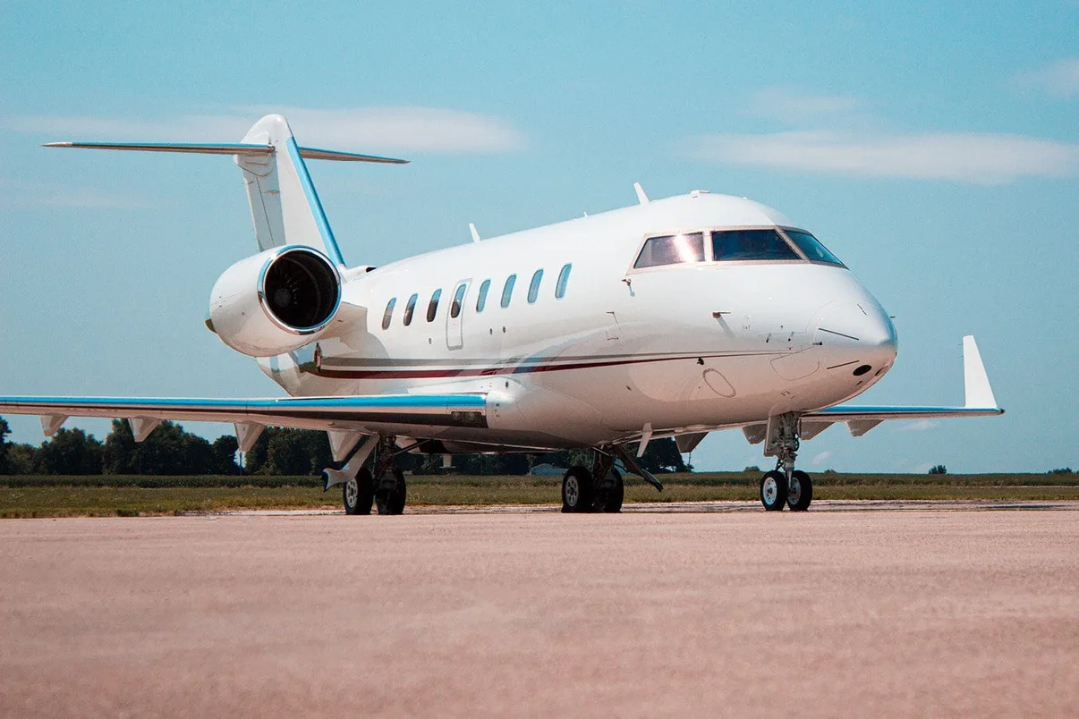 Exterior view of a 2017 Bombardier Challenger 650 | Leviate Air Group.