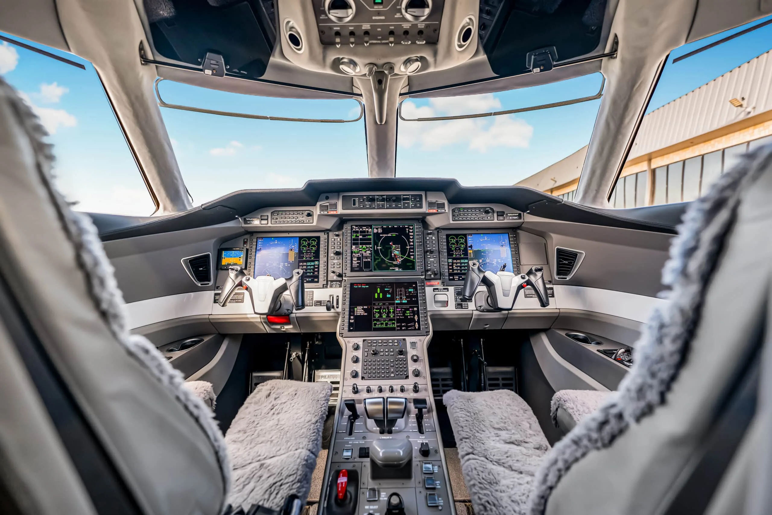 Cockpit and instrument panel of a 2018 Pilatus PC-24 | Leviate Air Group.
