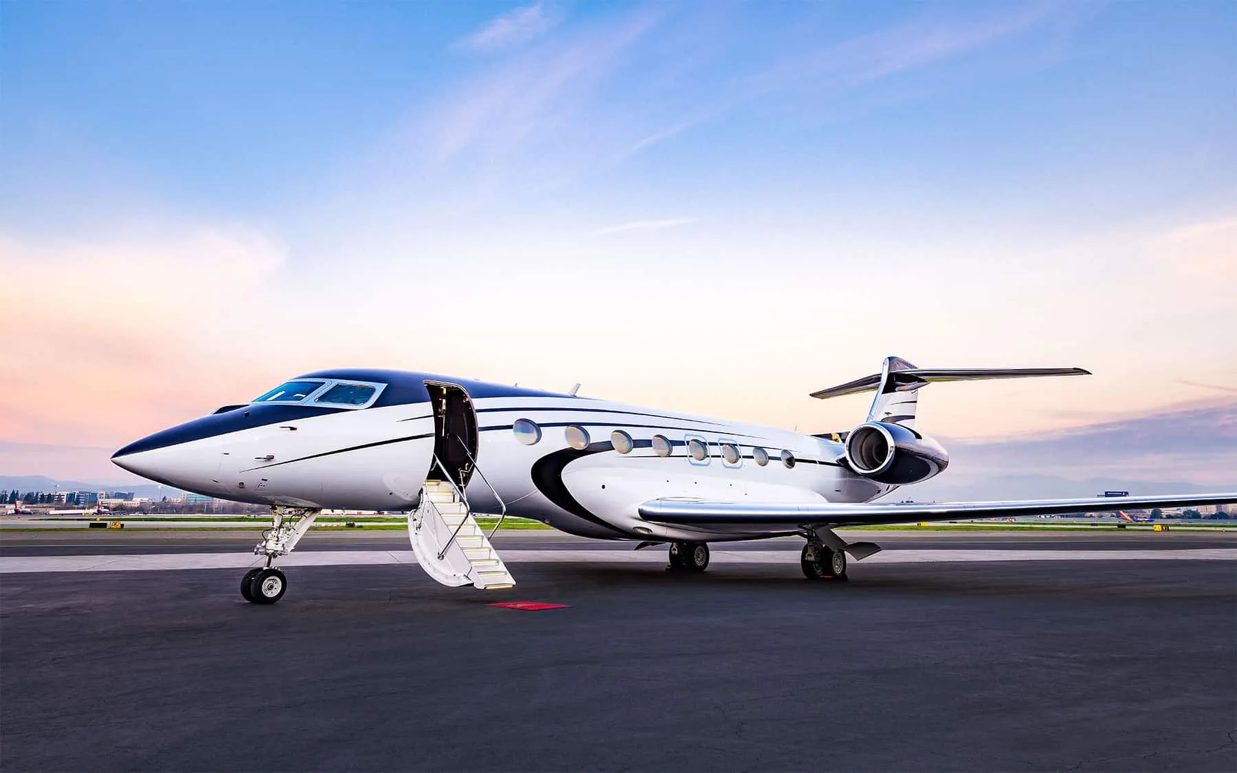Exterior view of a 2020 Gulfstream G650ER | Leviate Air Group.