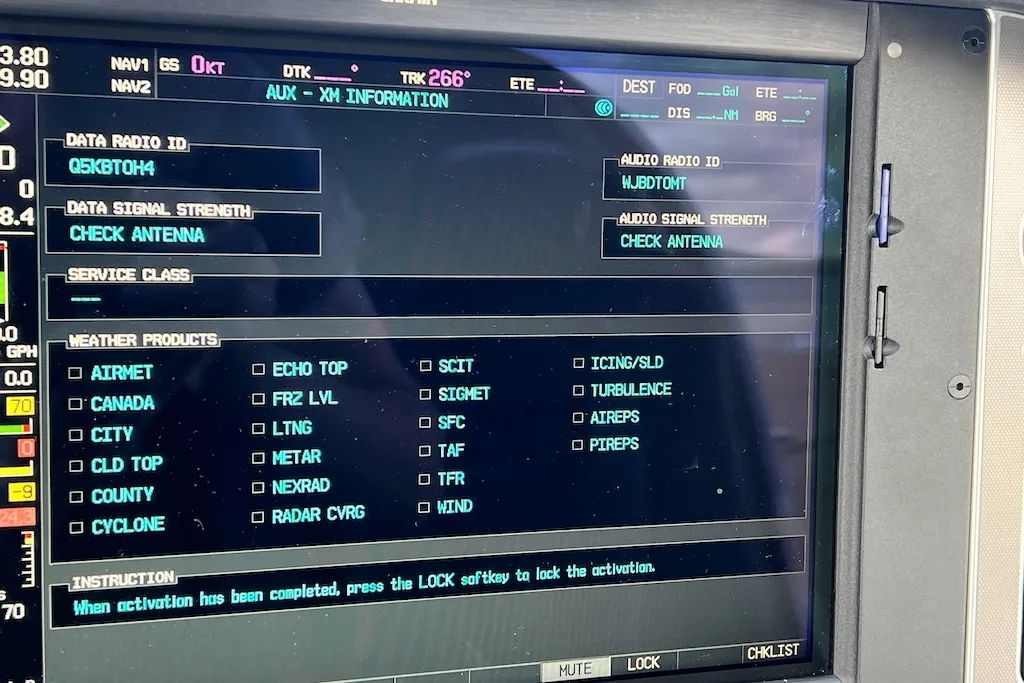 Avionics suite of a 2013 Cirrus SR22T G5 GTS.