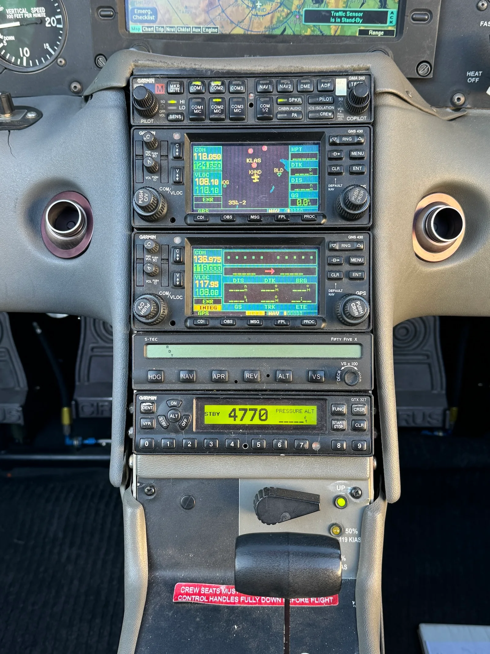 Avionics suite of a 2002 Cirrus SR22.
