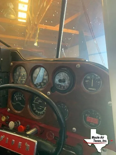 Cockpit and instrument panel of a 1958 Piper Tri Pacer.
