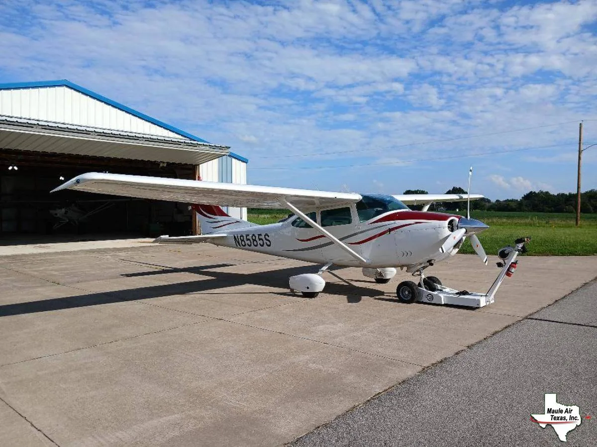 Exterior view of a 1965 Cessna 182J.