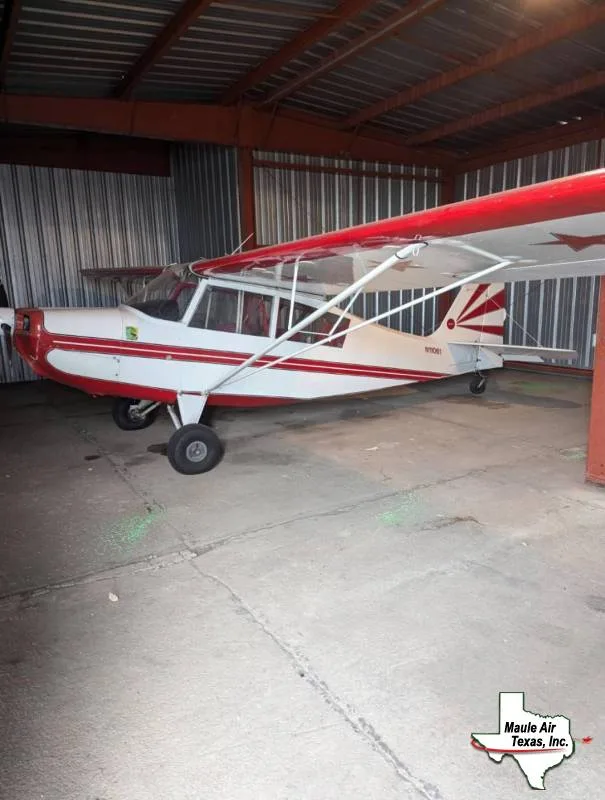 Exterior view of a 1965 Champion 7ECA.