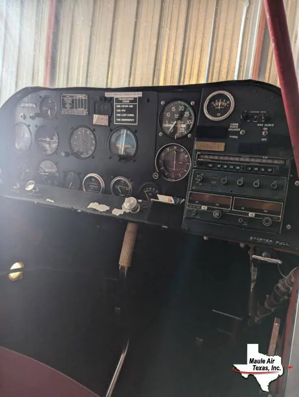 Cockpit and instrument panel of a 1965 Champion 7ECA.