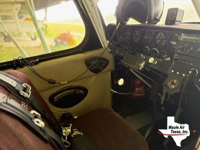 Cockpit and instrument panel of a 1967 Champion 7ECA - 150HP.