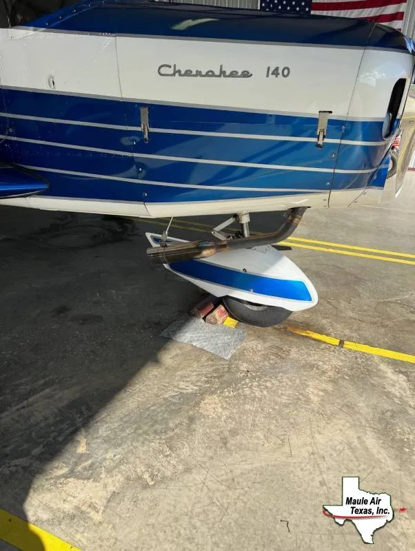 Exterior view of a 1967 Piper Cherokee PA-28-140.