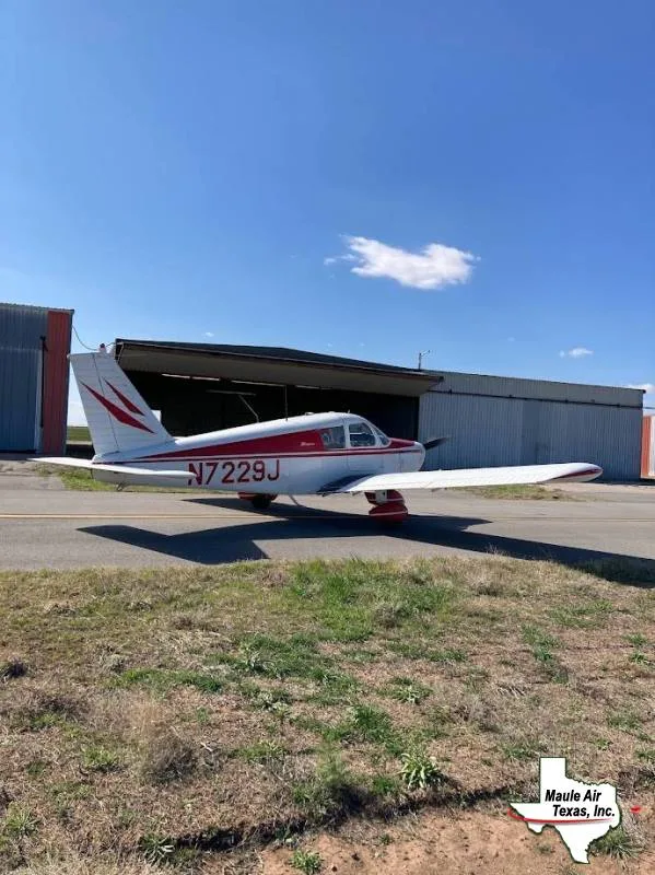Exterior view of a 1968 Piper Cherokee PA-28-140.