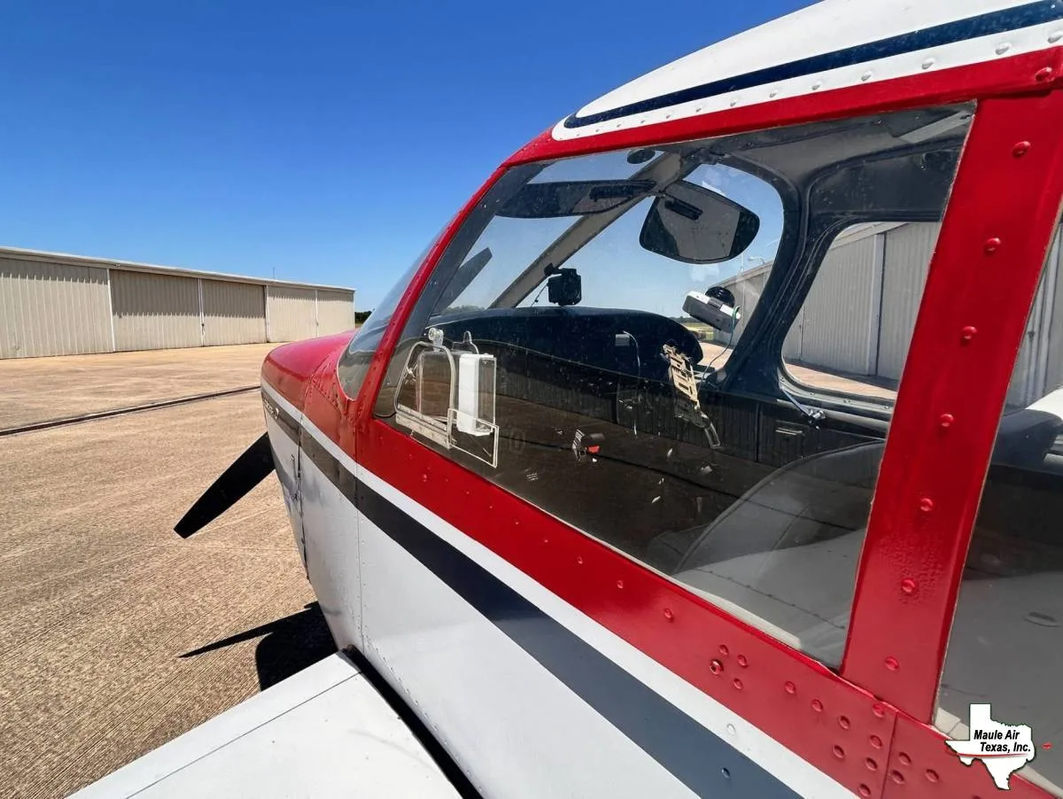 Cockpit and instrument panel of a 1969 Piper PA-28-180.